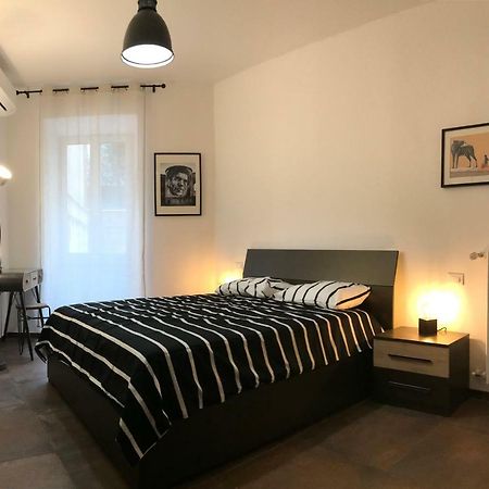 ［アッピオ ラティーノ］アパートメント（58m²）｜ 2ベッドルーム／1バスルーム ローマ エクステリア 写真