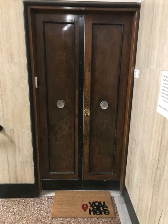 ［アッピオ ラティーノ］アパートメント（58m²）｜ 2ベッドルーム／1バスルーム ローマ エクステリア 写真